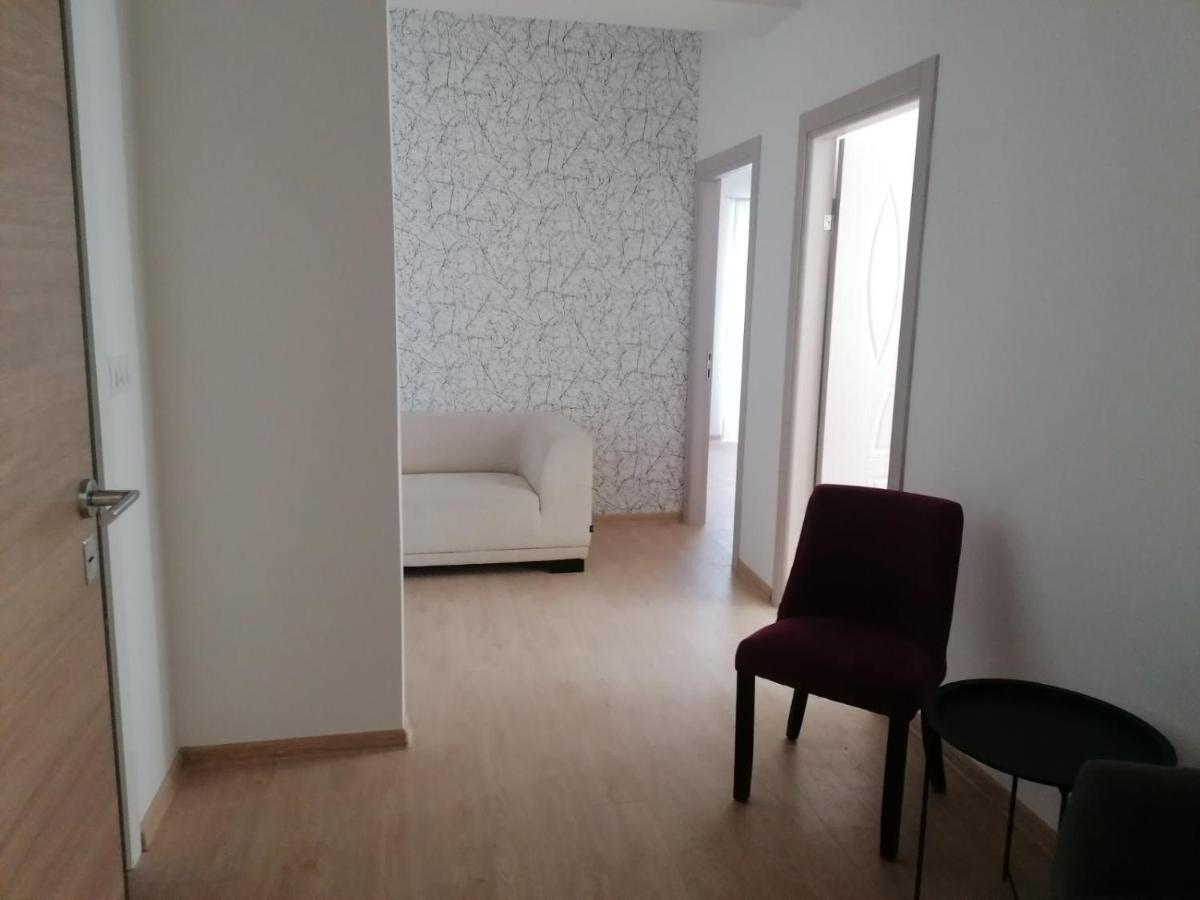 Hostel Denica Скоп'є Екстер'єр фото
